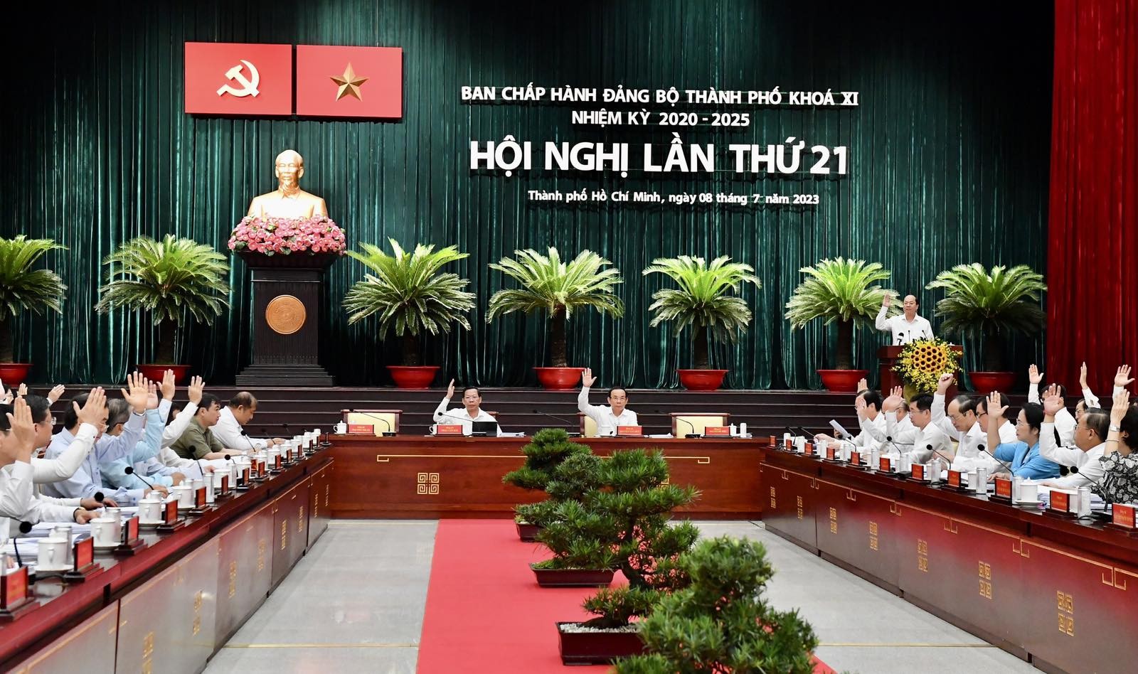 Hội nghị Thành ủy TP. Hồ Chí Minh lần thứ 21 mở rộng diễn ra sáng 8-7 (Ảnh: Việt Dũng).